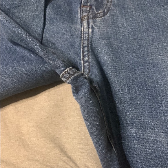 Relaxed Blue Denim Jeans with Classic Fit 56x32 - Picture 2 of 5